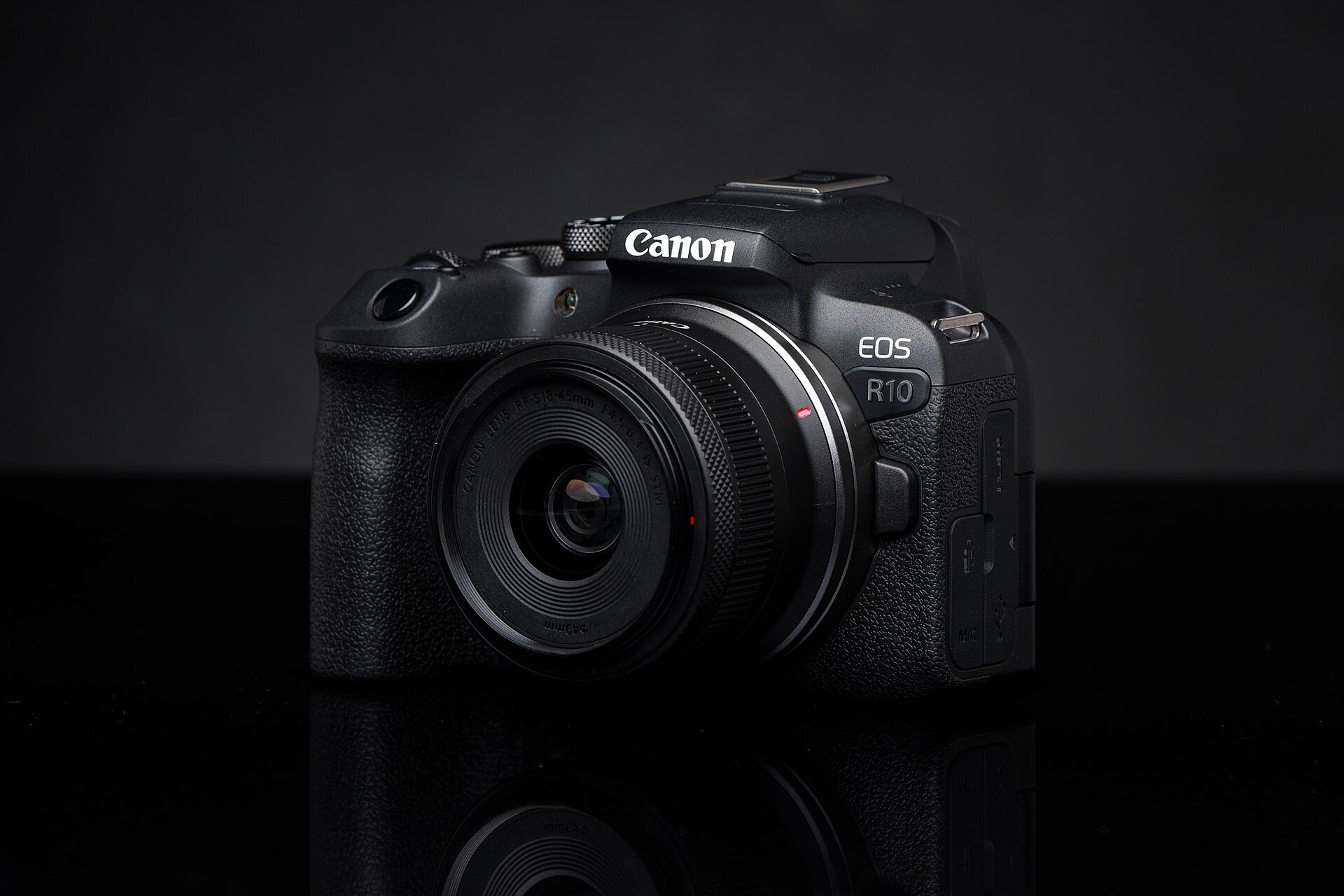 Canon EOS R10